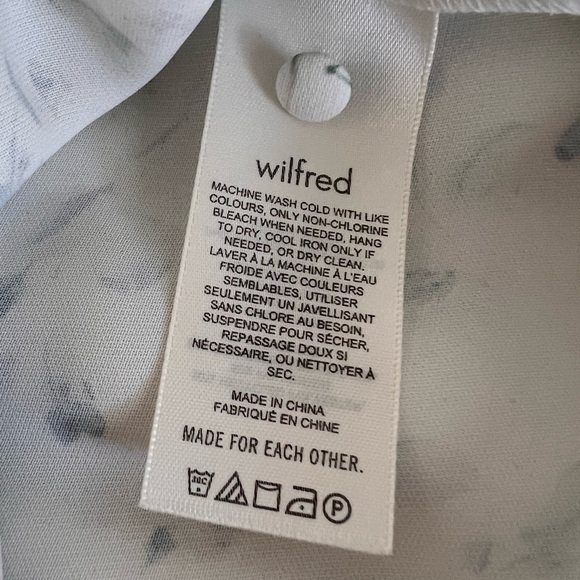 *SOLD* Aritzia Wilfred Tulum Button-Up in White - Picture 4 of 5